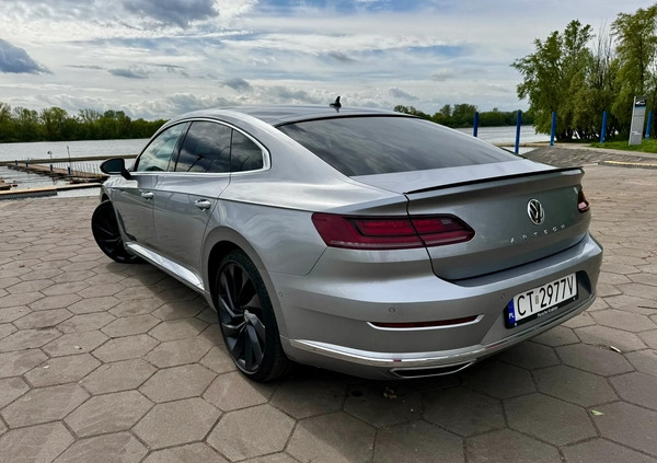 Volkswagen Arteon cena 110000 przebieg: 114000, rok produkcji 2018 z Toruń małe 121